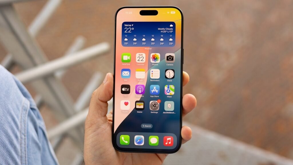 iPHONE 17