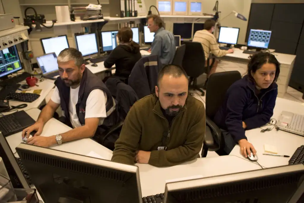 agentic AI: VLTI Control Room (esopia-control-room-7959)
