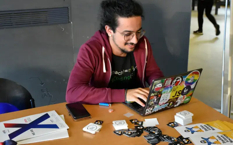Prompt Engineering Is Not Dead: 6 Habits Worth Keeping