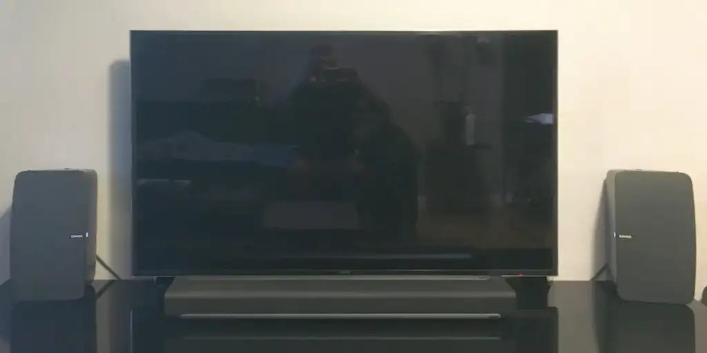 Dolby Atmos: Samsung TV UE55F9000 with Sonos wireless speakers PLAY 5 and Sonos soundbar